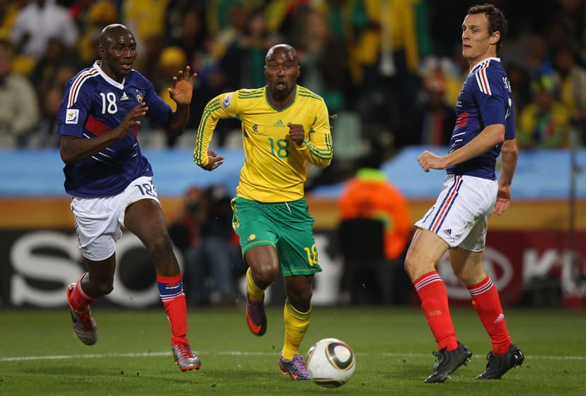 Exclusive: Siyabonga Nomvethe Praises Kaizer Chiefs’ Progress but Calls for Players to Step Up