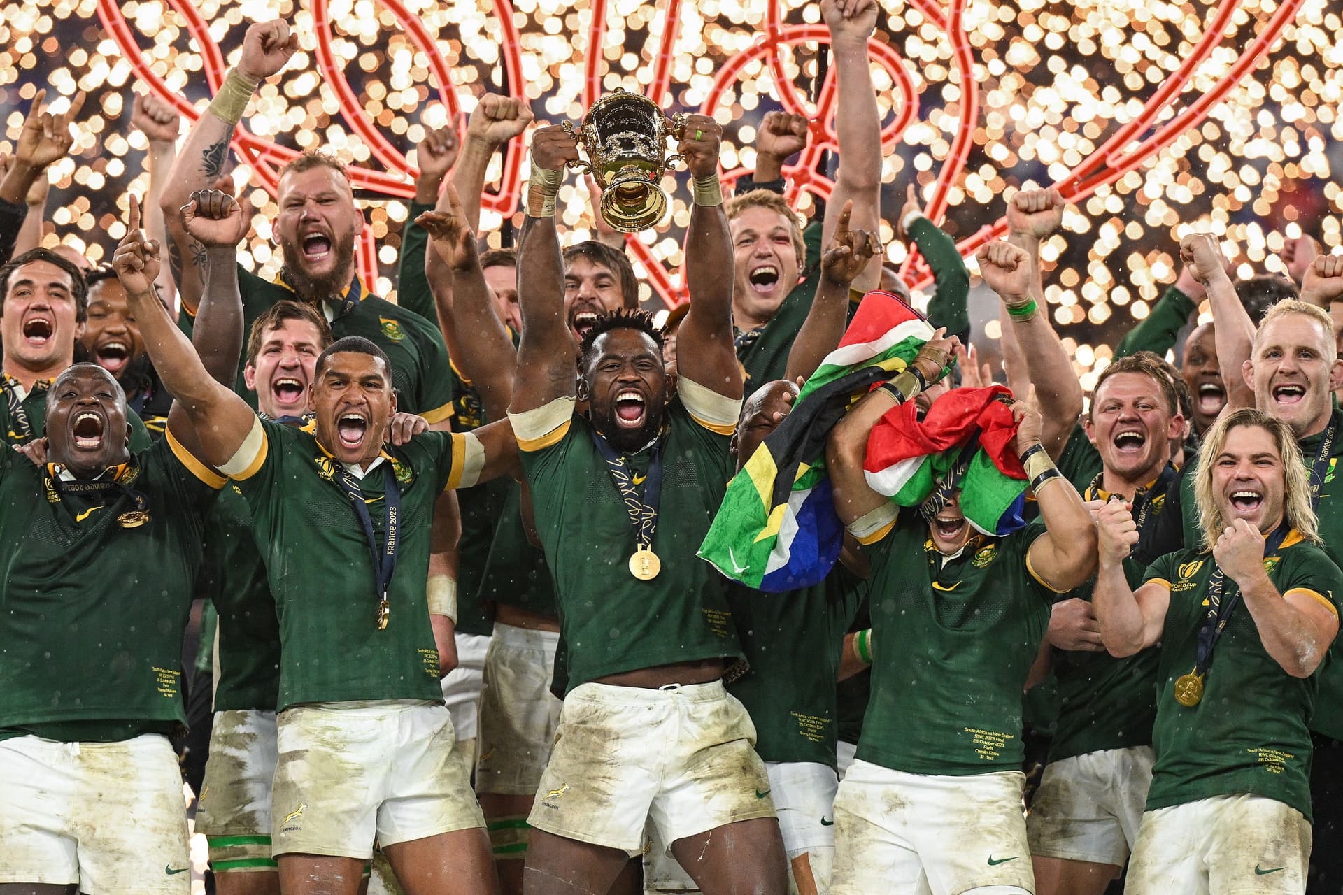 Siya Kolisi of South Africa lifts The Webb Ellis Cup