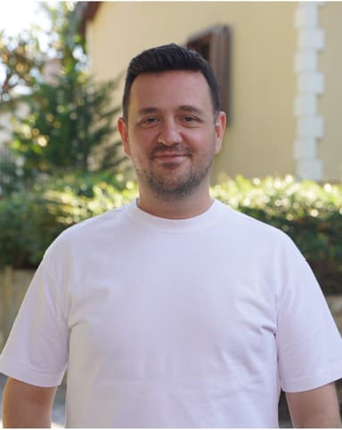 Ekrem Konur