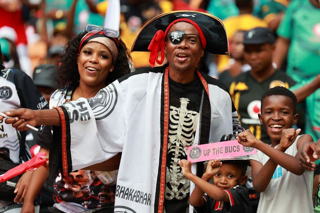 FBL-AFR-PSL-PIRATES-CHIEFS