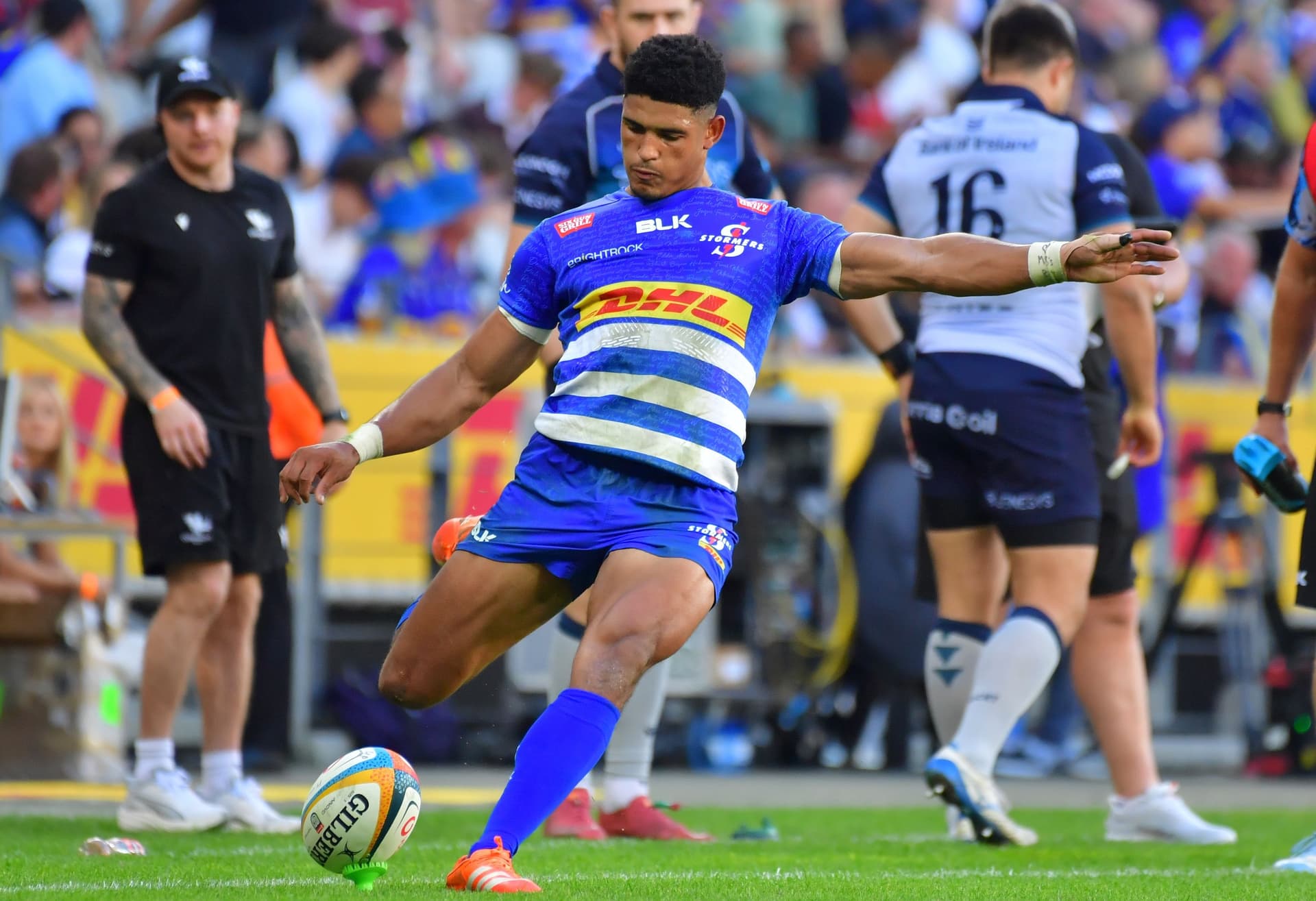 Sacha Feinberg-Mngomezulu of DHL Stormers