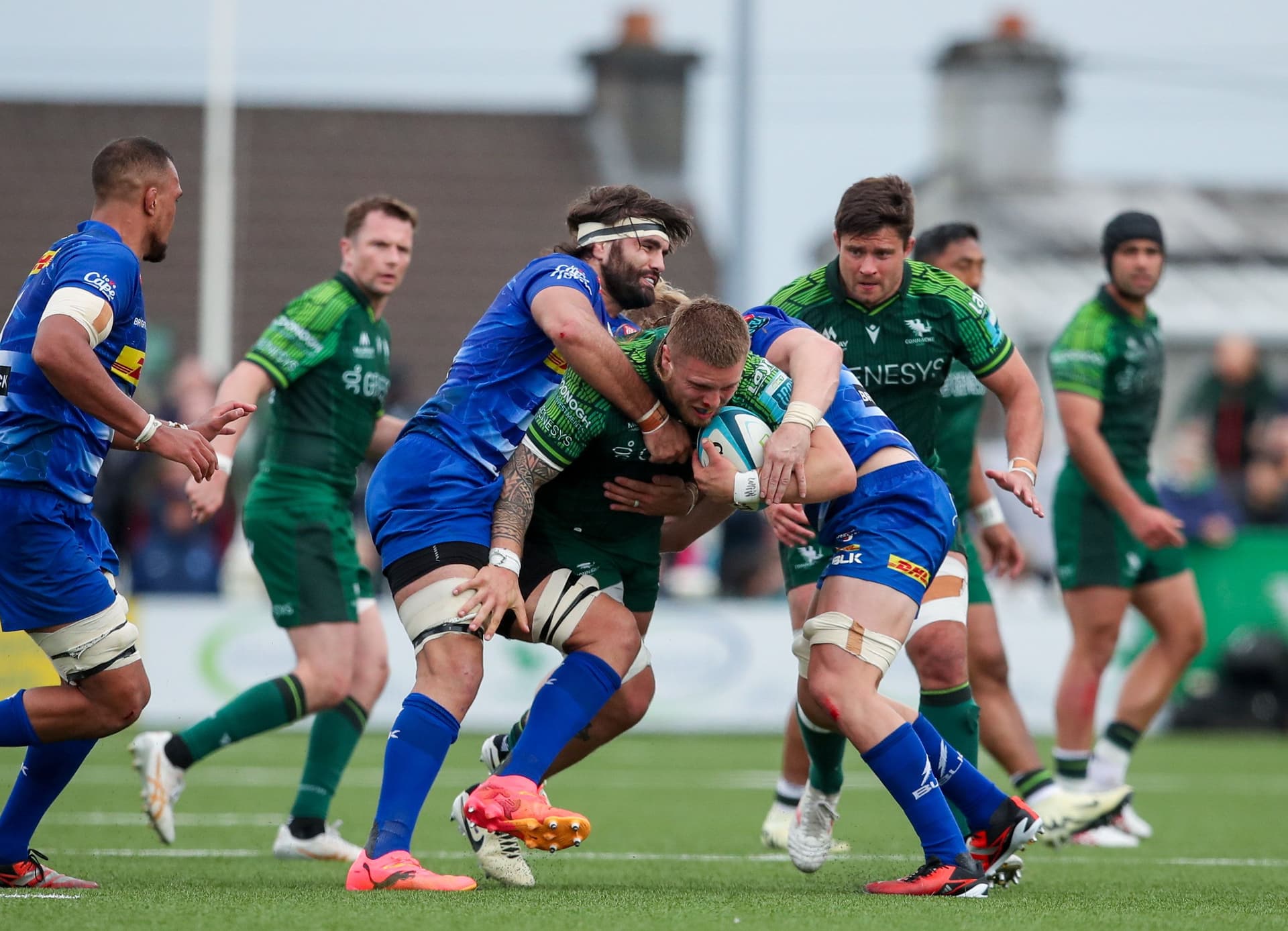 Sean Jansen of Connacht is tackled by Ruben van Heerden of DHL Stormers