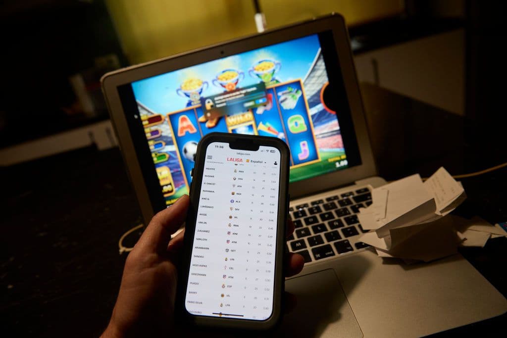 In 2024, Consumer Affairs Registered More Than 7,700 Complaints For Identity Theft In Online Gambling.